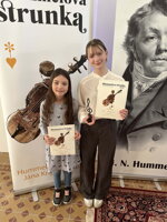 Naše klaviristky sa predstavili na súťaži v Senci